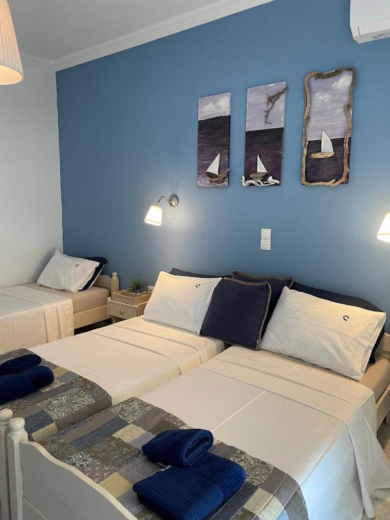 Ilektra Apartments Blue & Red Plataria Bagian luar foto